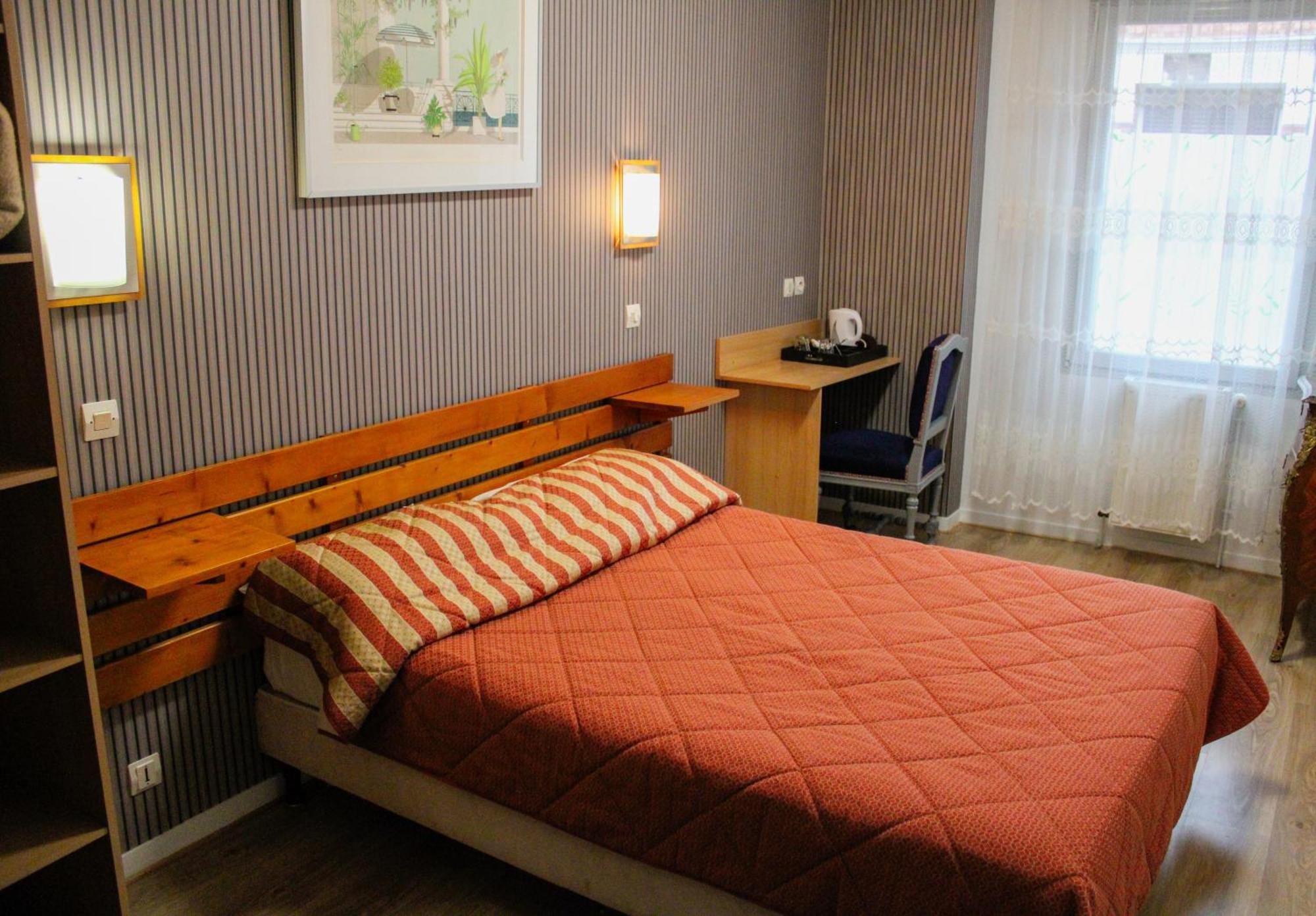 chambres d'hotes du colvert Forges-les-Eaux Exterior foto